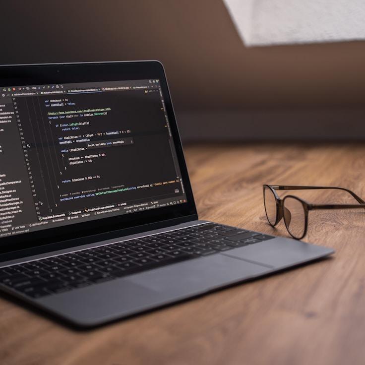 Collaborative mobile app development workflow